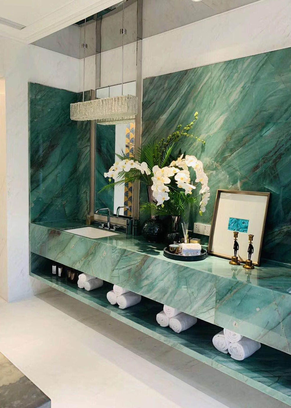 Botanic Tiffany Green Luxury Stone